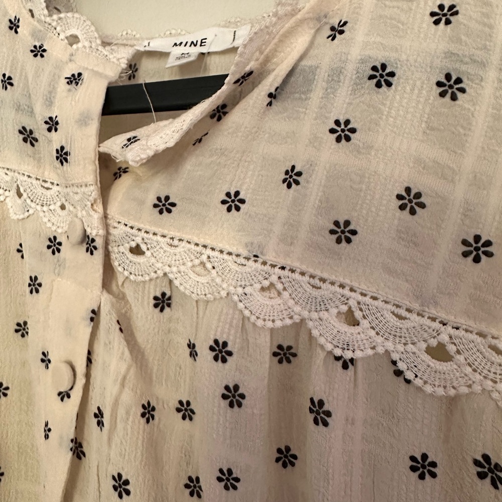 Mine Cream and Black Floral Blouse - Picture 8 of 9